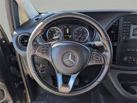 2020 Mercedes-Benz Metris Passenger