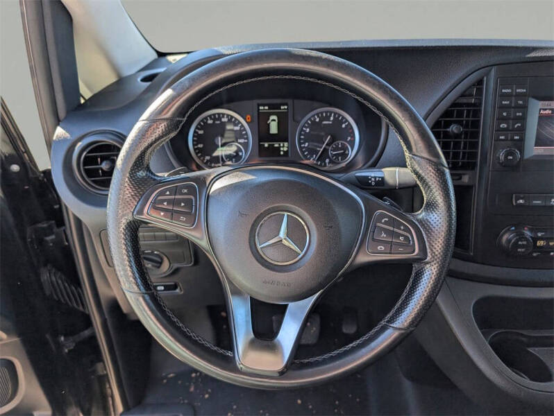 2020 Mercedes-Benz Metris Passenger