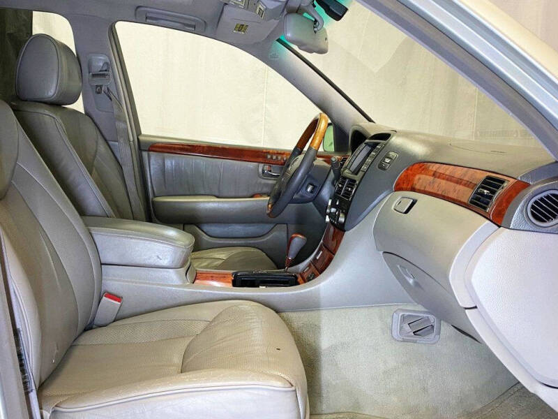2003 Lexus LS 430