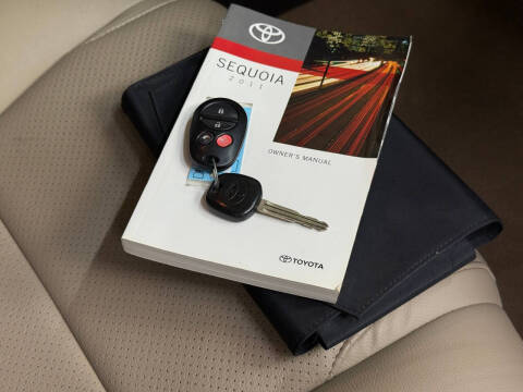 2011 Toyota Sequoia Platinum