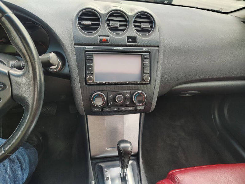 2010 Nissan Altima 3.5 SR