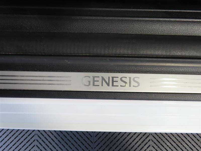 2022 Genesis G70