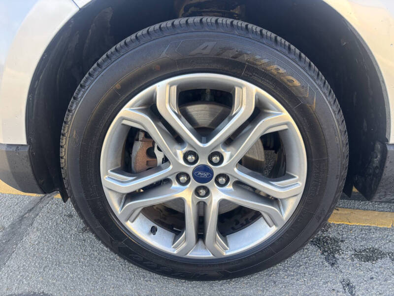 2017 Ford Edge Titanium