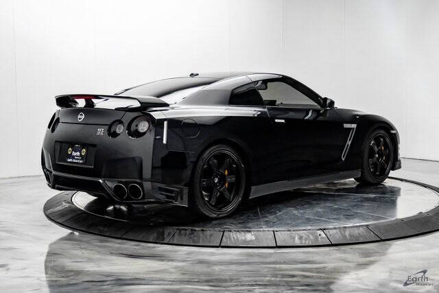 2013 Nissan GT-R Premium