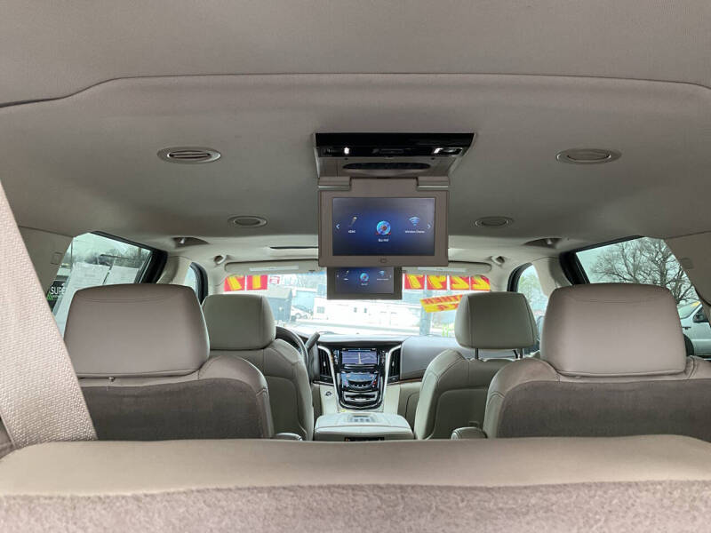 2017 Cadillac Escalade ESV Premium Luxury