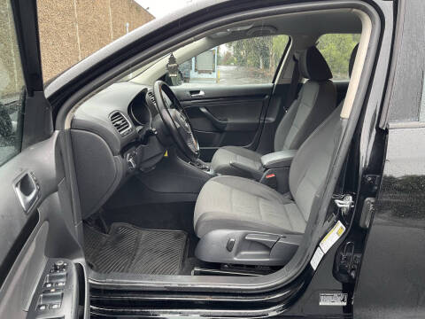 2012 Volkswagen Jetta SportWagen SE PZEV