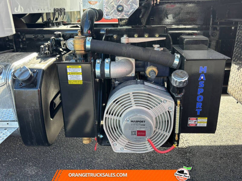 2024 Freightliner M2 106