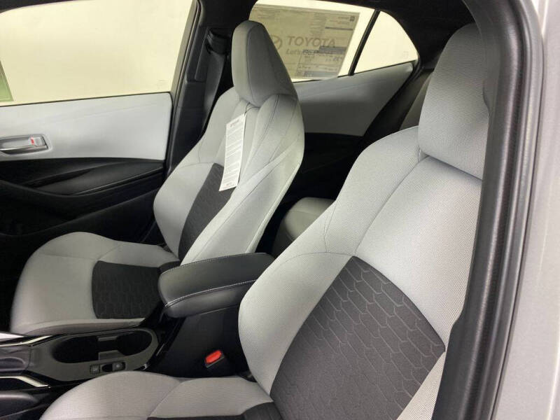 2026 Toyota Corolla Hatchback SE