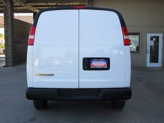 2020 Chevrolet Express 2500