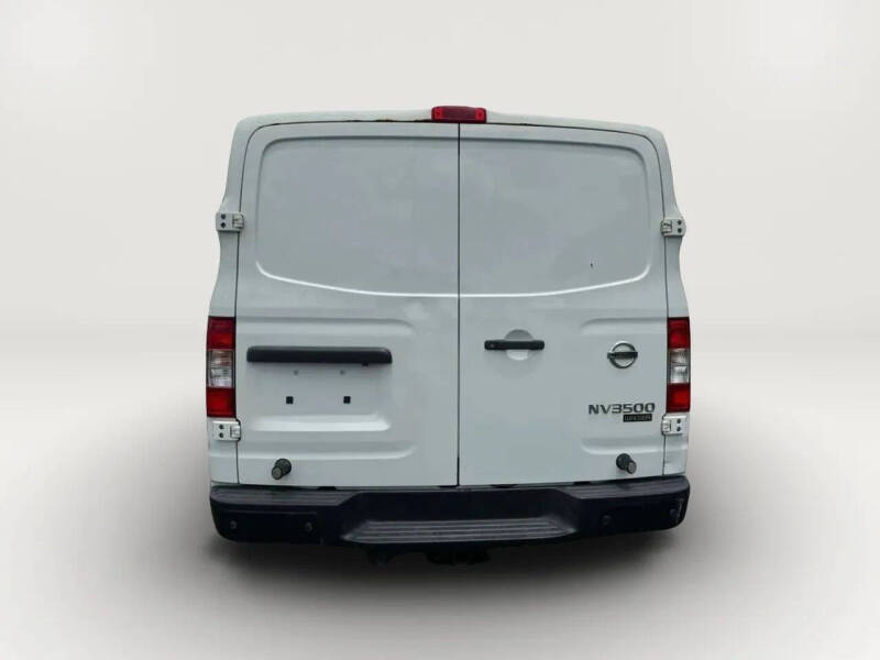 2018 Nissan NV 3500 HD SV