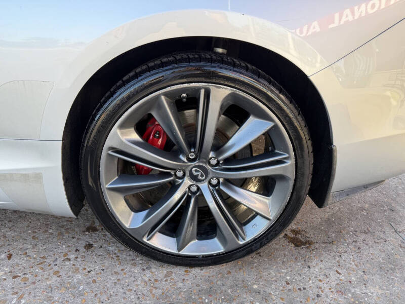 2017 Infiniti Q60 Red Sport 400