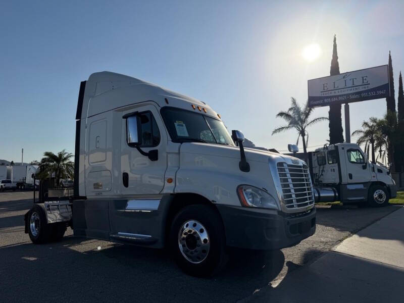 2020 Freightliner Cascadia