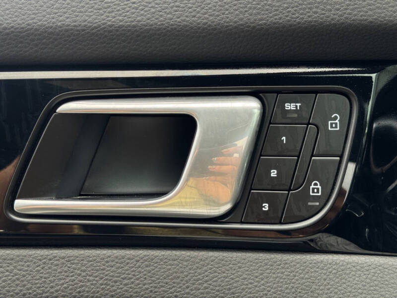 2022 Porsche Panamera