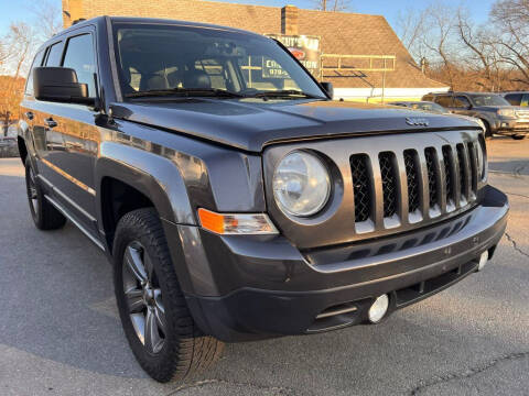 2015 Jeep Patriot for sale at Dracut's Car Connection in Methuen MA