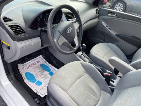 2017 Hyundai Accent SE