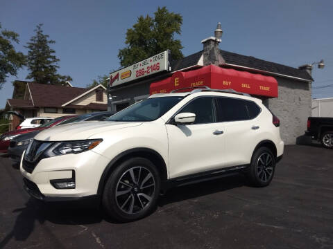 2017 Nissan Rogue for sale at Economy Motors in Muncie IN