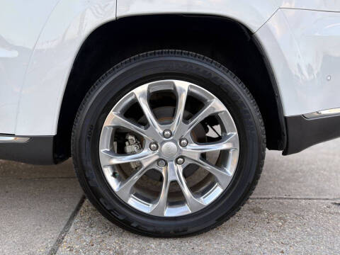 2019 Jeep Grand Cherokee Summit