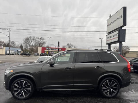2018 Volvo XC90 T6 Momentum