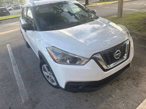 2019 Nissan Kicks S