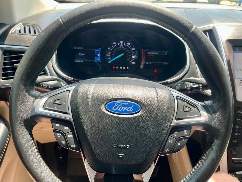 2019 Ford Edge Titanium
