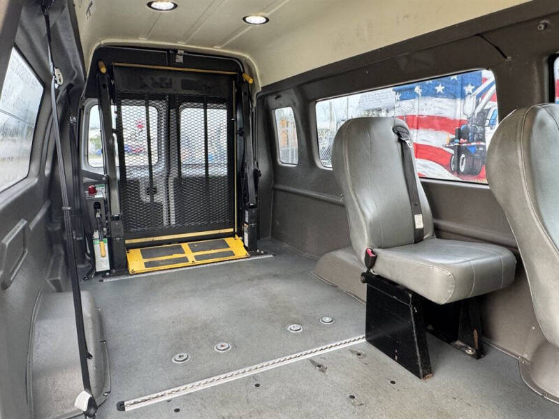 2013 Ford E-Series E-150