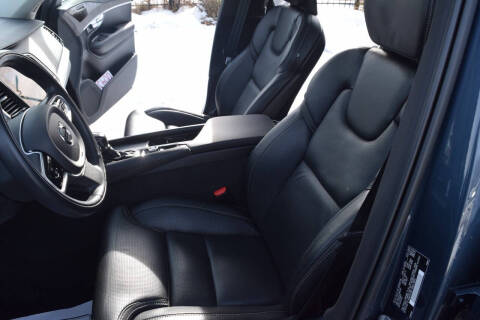 2022 Volvo XC90 T6 Inscription 6-Passenger