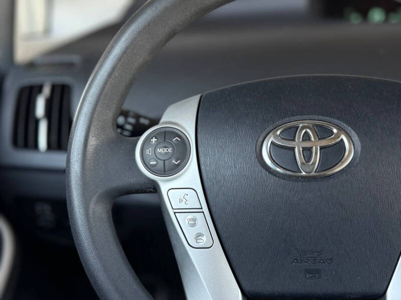 2013 Toyota Prius Three
