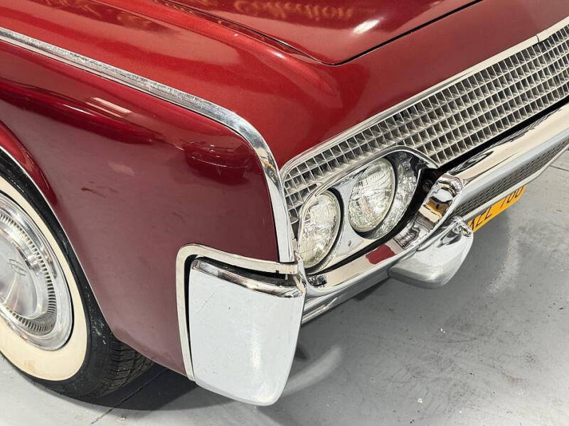 1961 Lincoln Continental