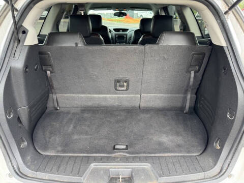2017 Chevrolet Traverse LT