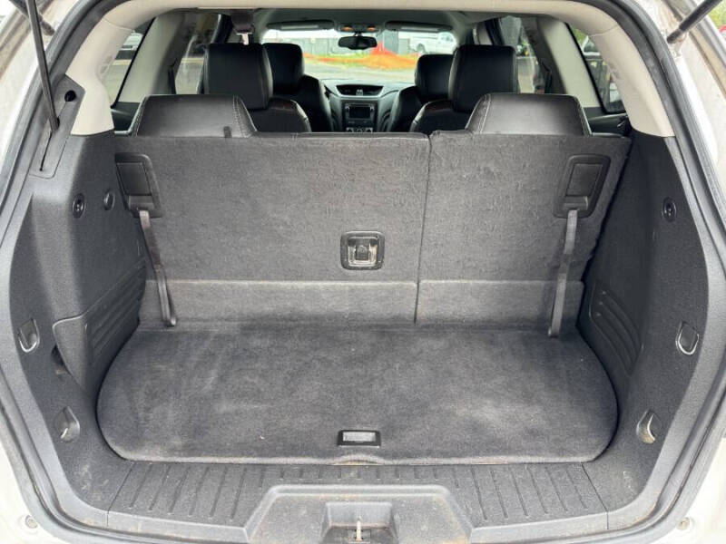 2017 Chevrolet Traverse LT