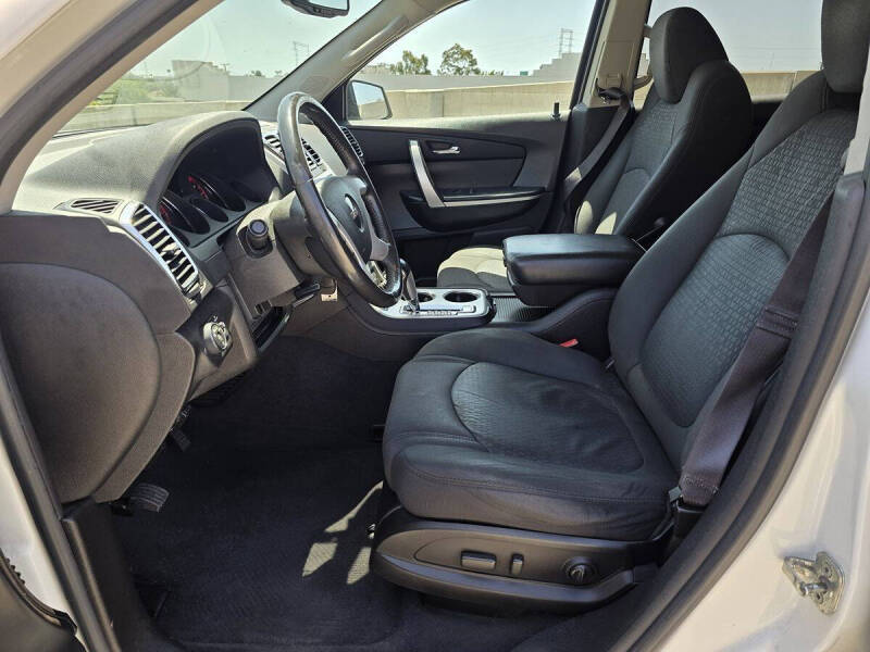 2011 GMC Acadia SLE