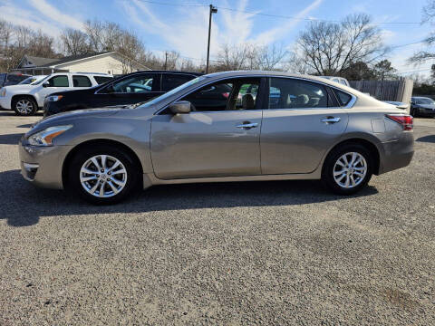 2014 Nissan Altima for sale at Rodgers Enterprises in North Charleston SC