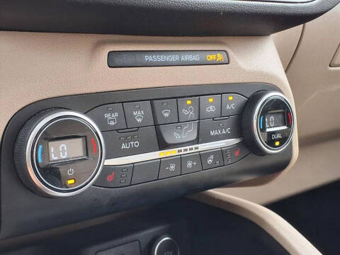 2020 Ford Escape Hybrid Titanium