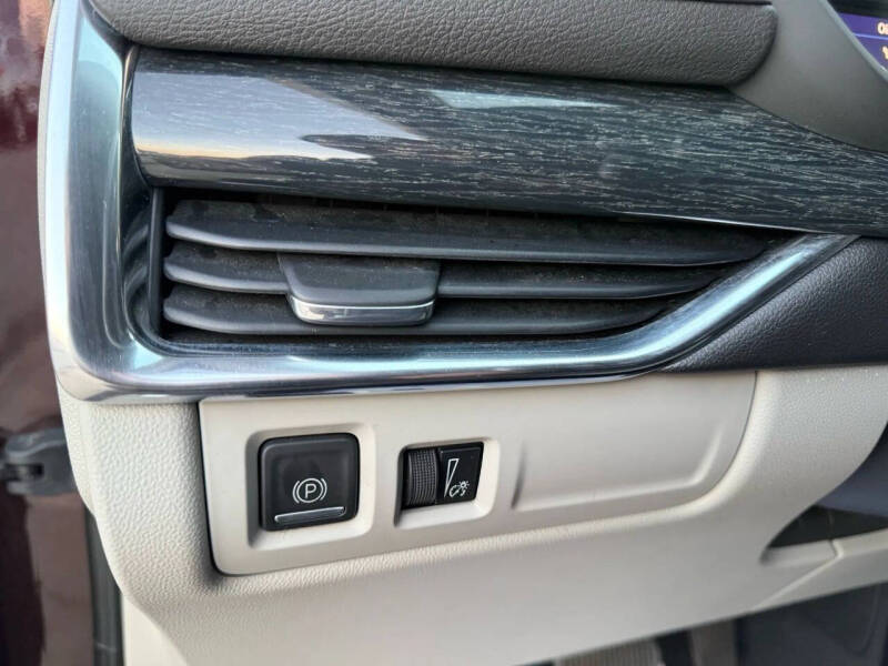 2021 Cadillac XT4 Premium Luxury