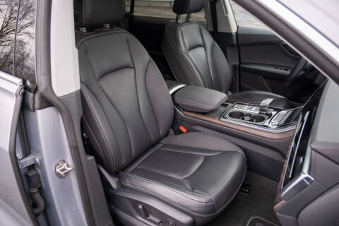 2020 Audi Q8 quattro Premium Plus 55 TFSI