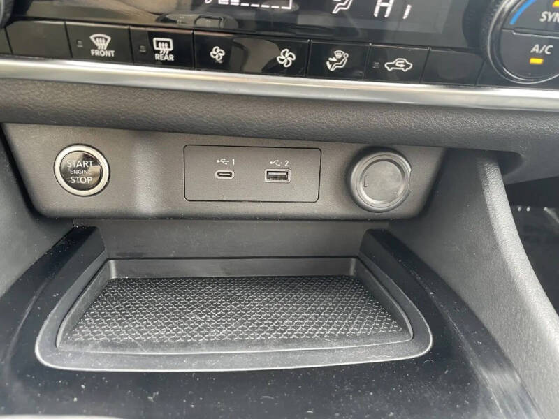 2021 Nissan Rogue SV