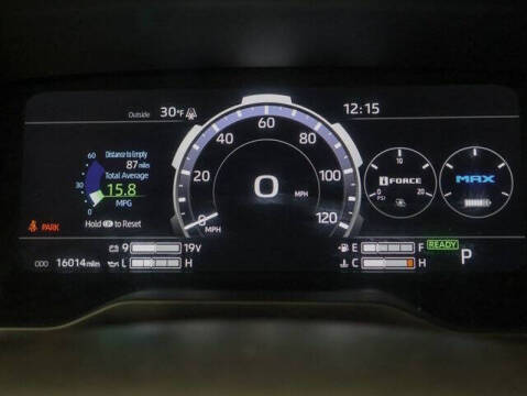 2024 Toyota Sequoia SR5