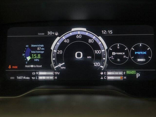 2024 Toyota Sequoia SR5