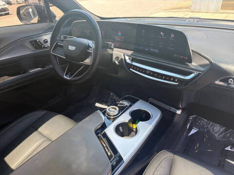 2024 Cadillac LYRIQ Tech