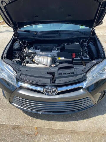 2017 Toyota Camry LE