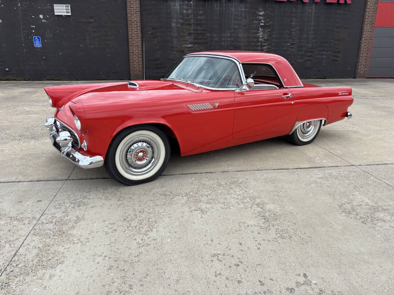 1955 Ford Thunderbird 16