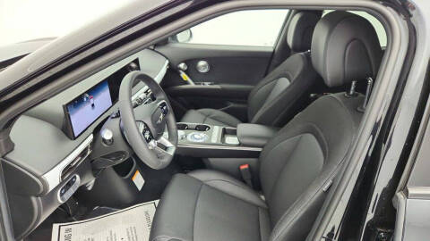 2026 Genesis GV60 Standard