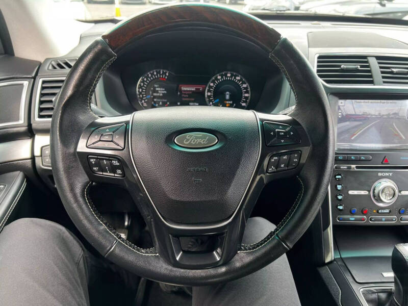 2017 Ford Explorer Platinum