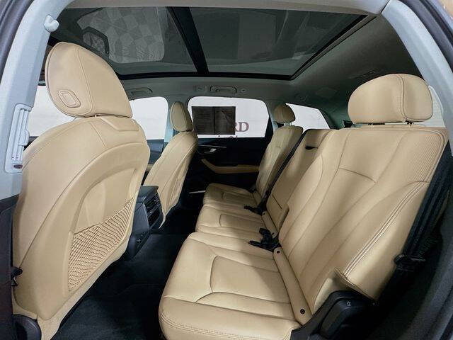 2025 Audi Q7 quattro Premium Plus 45 TFSI