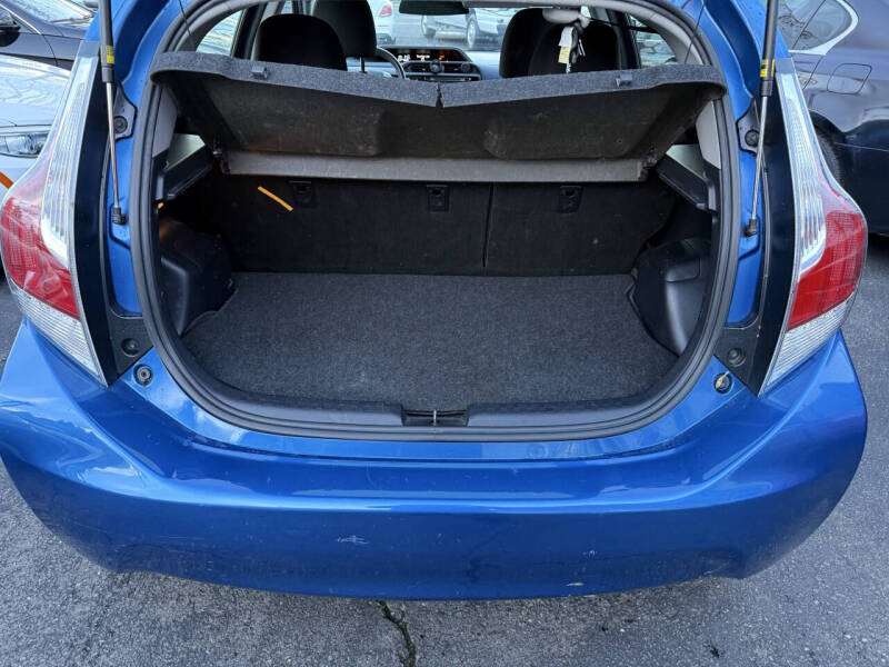 2015 Toyota Prius c Two