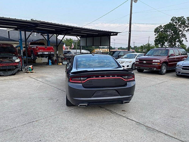 2017 Dodge Charger SXT