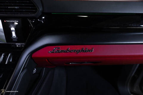 2023 Lamborghini Urus S