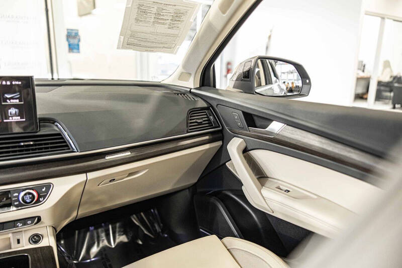 2024 Audi Q5 quattro S line Prem Plus 45 TFSI