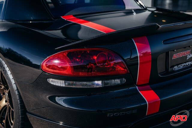 2004 Dodge Viper SRT-10