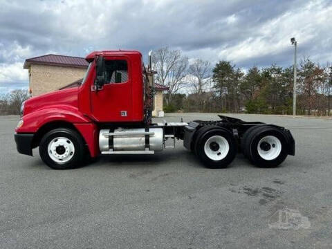 2006 Freightliner Columbia 120